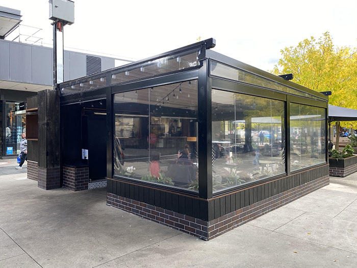 Restaurant Blinds & Awnings | Cafe Blinds & Awnings | Restaurant Shade Sails | Cafe Shade Sails